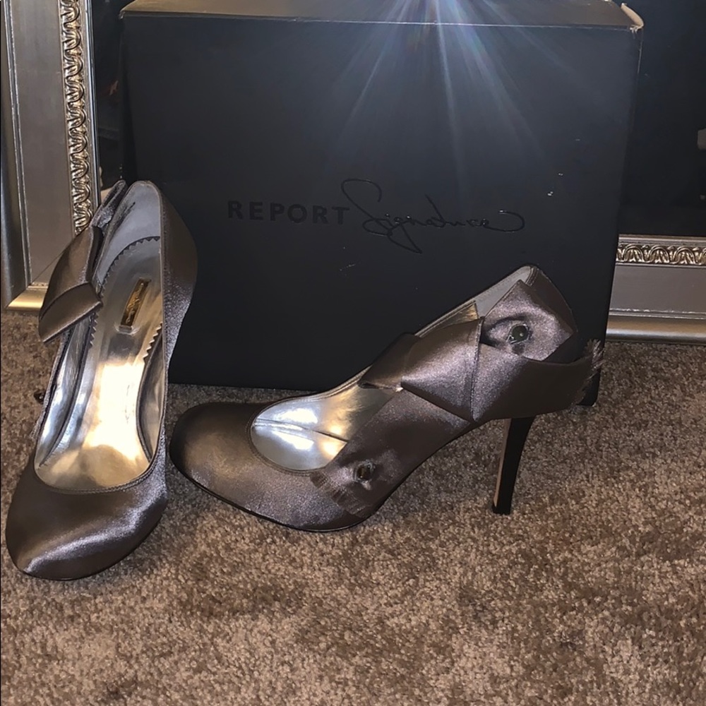 Report size 9.5 style Bette color grey